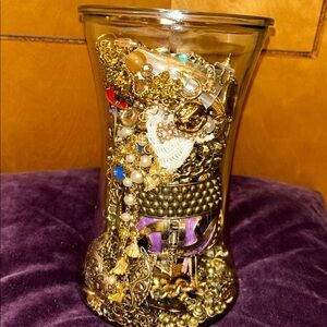 Elegant Gold vintage jewelry lot